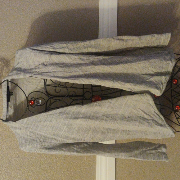 {Green Envelope} Grey Cardigan - Picture 1 of 2